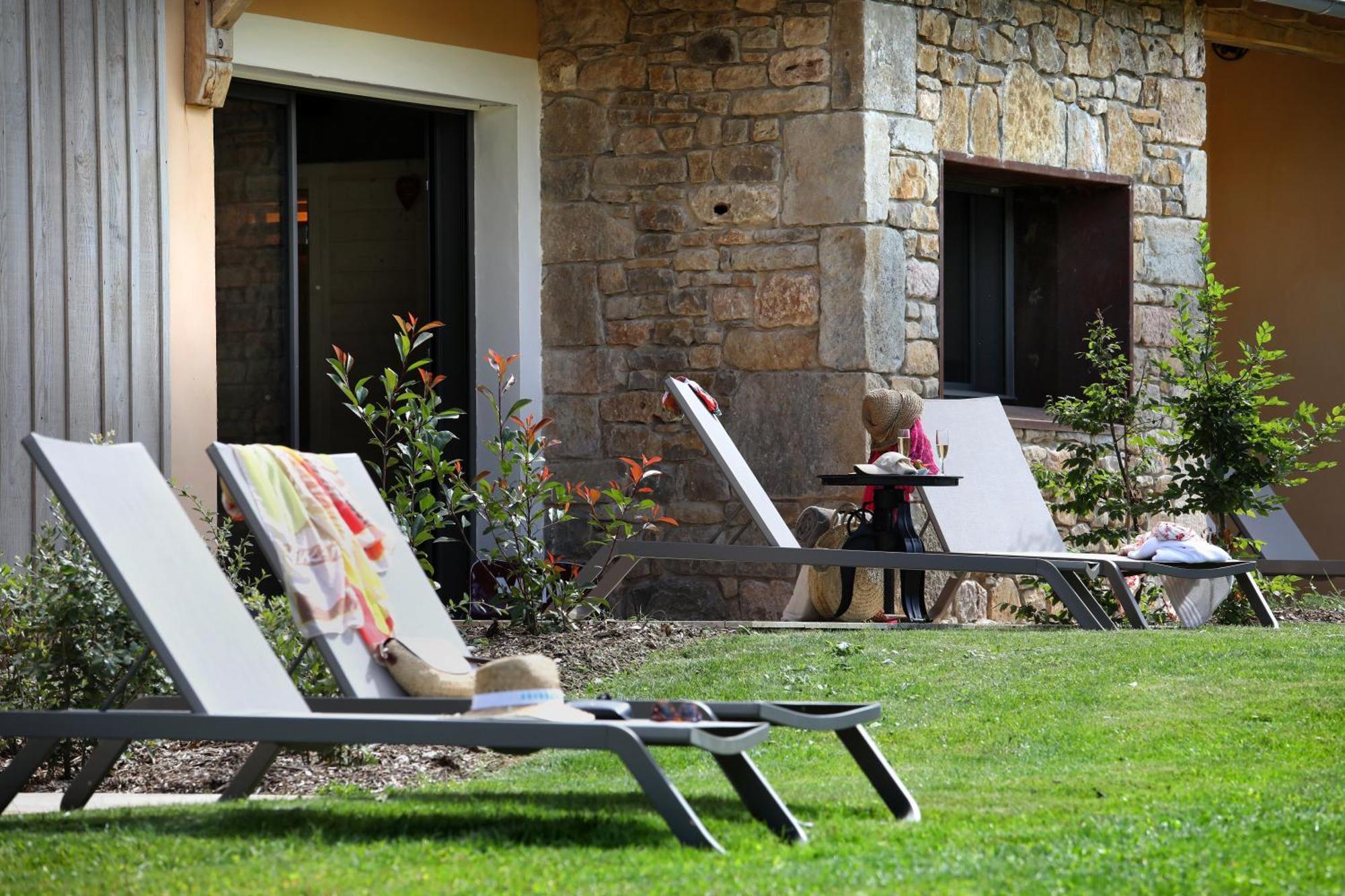 Hotel-Spa Le Saint Cirq Tour-de-Faure Exterior photo