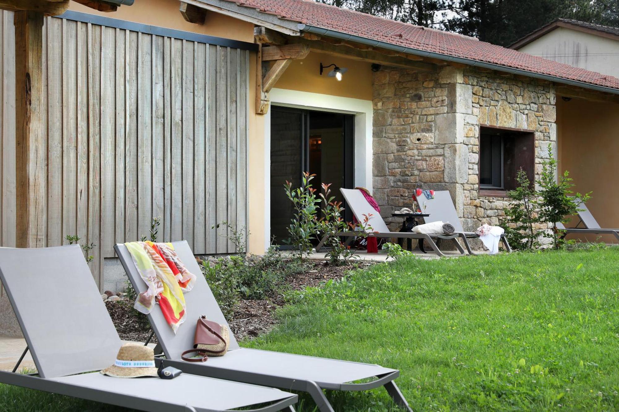 Hotel-Spa Le Saint Cirq Tour-de-Faure Exterior photo